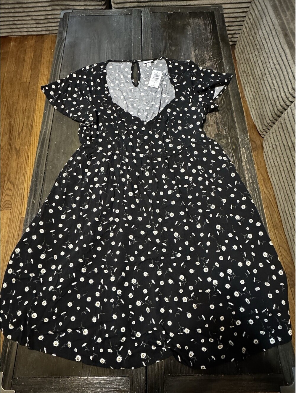 Torrid Size 0 Large 12 NWT Black Dainty Daisy Floral Mini Dress Flutter Sleeve